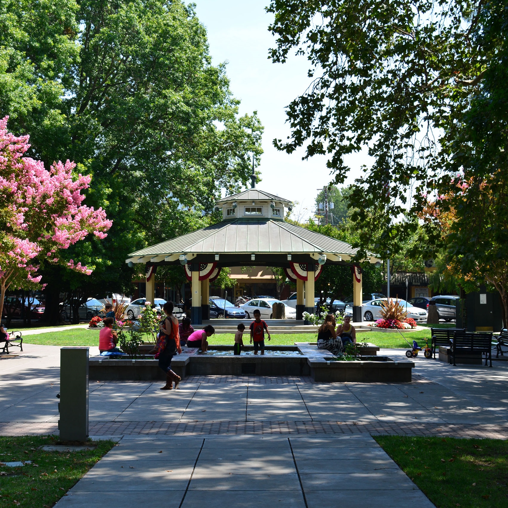 Healdsburg Plaza During the Summer